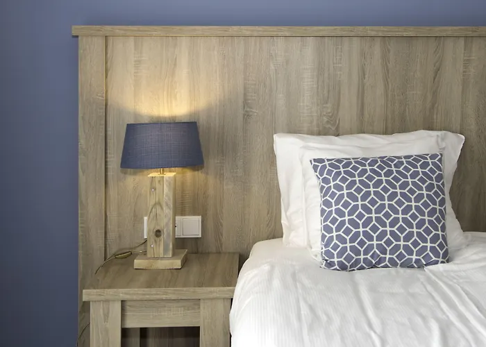 Beach Hotel I Kloeg Collection